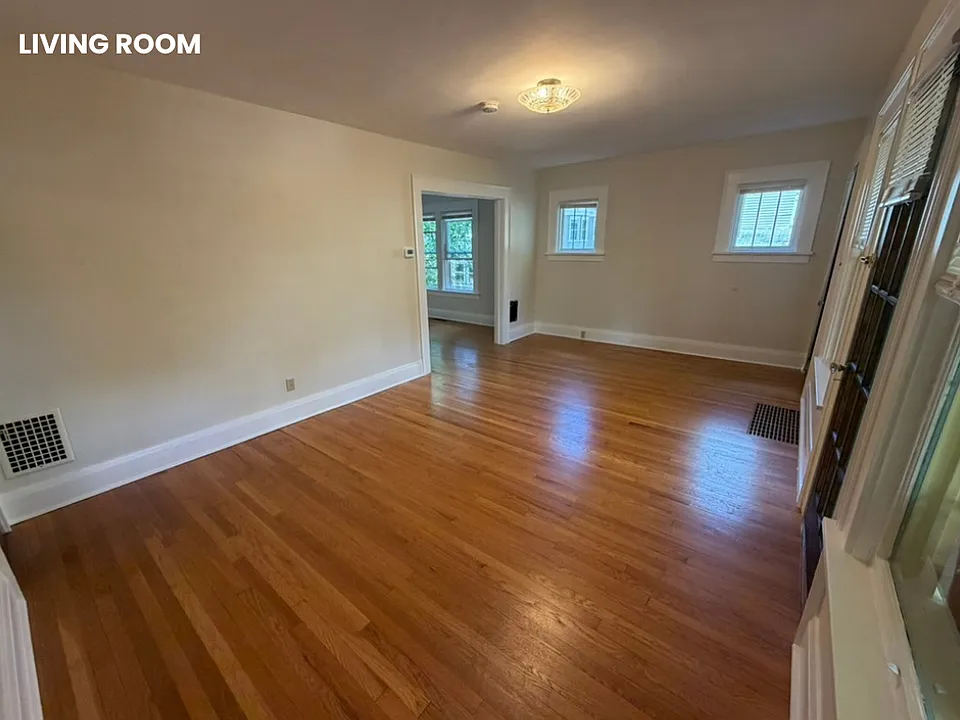 115 Willis Ave