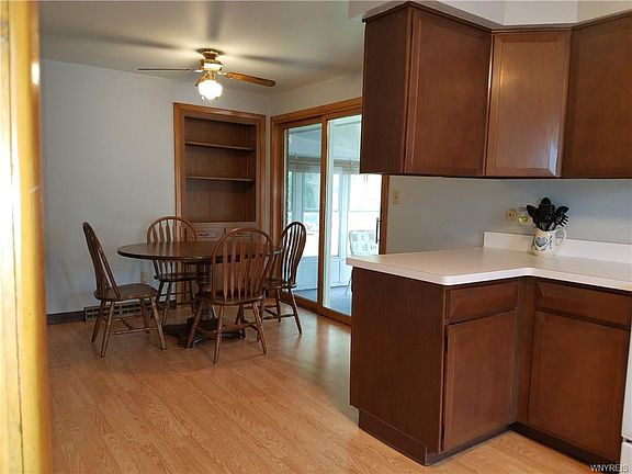 3rd image of 10002 Mueller Ct