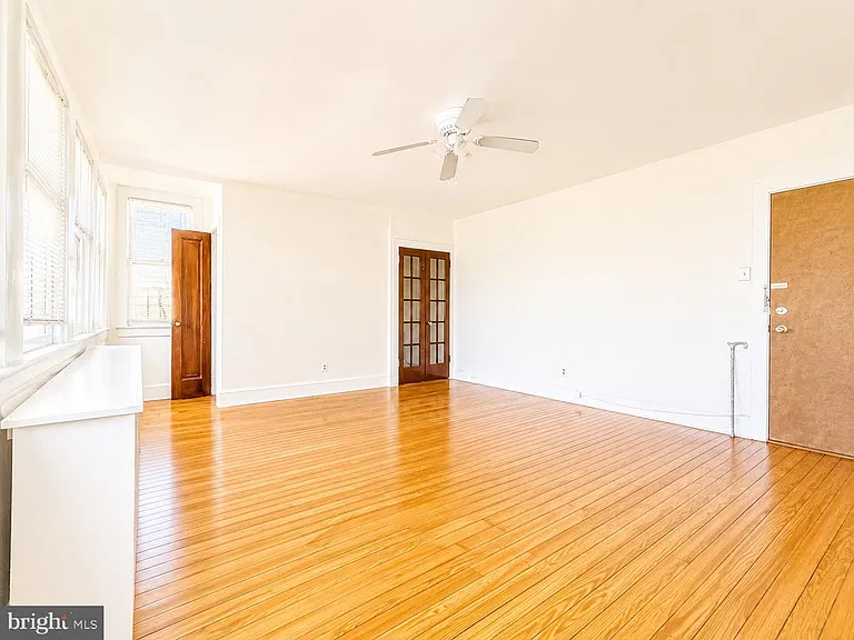 522 E Main St #B — Photo 6