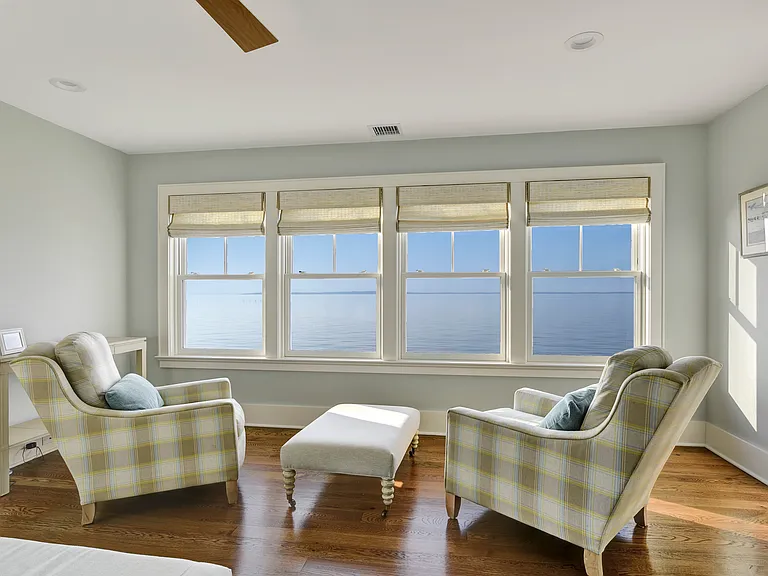 7 Peconic Ave — Photo 11