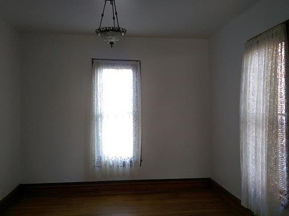 4th image of 917 Lincoln Ave