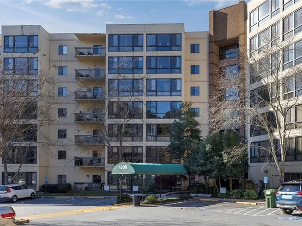 1800 Clairmont Lake A209, Decatur, GA 30033