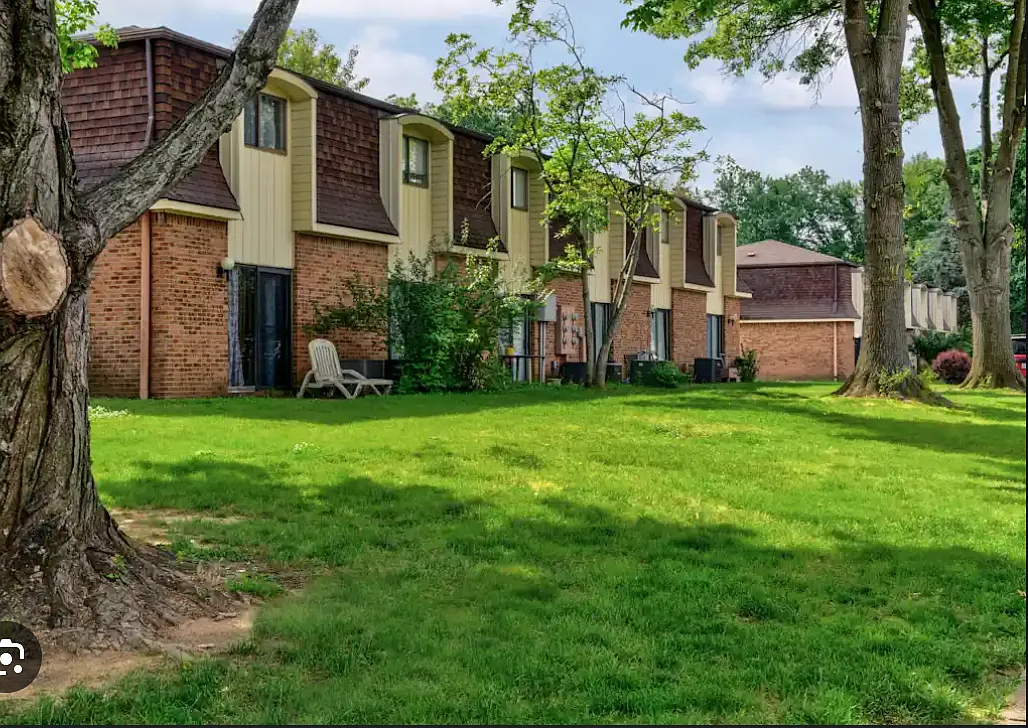 Colony Terrace Apartments — Photo 1