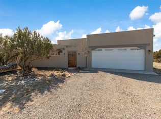 4 Herrada Ct, Santa Fe, NM 87508