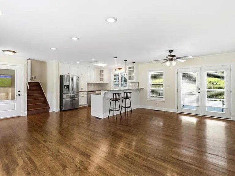 353 Westside Dr — Photo 7