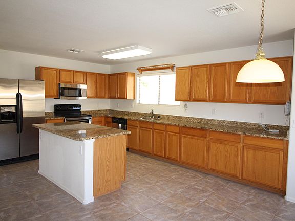5th image of 1704 W Wildwood Dr