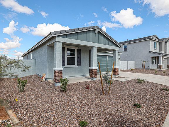 3rd image of 35800 W La Paz Street