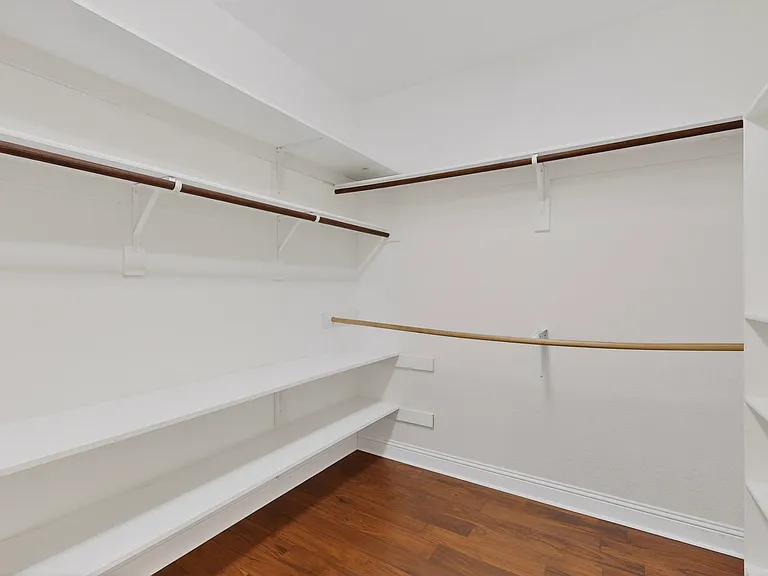 6819 Saint Francis Ct — Photo 18