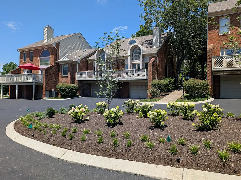 407 Clairton Ct #1 — Photo 3