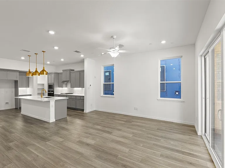 1283 Doris May Dr — Photo 10