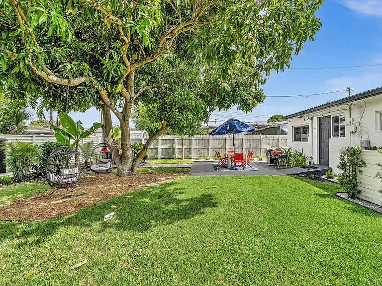 5365 N Andrews Ave — Photo 28