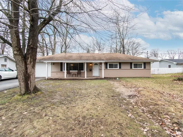 4227 Mill Trace Rd, Youngstown, OH 44511