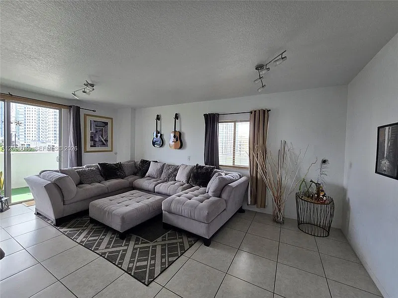 36 NW 6th Ave #709 — Photo 2