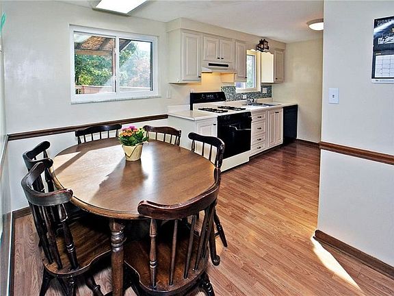 2nd image of 707 Mica Dr