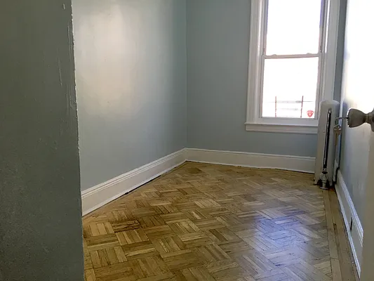 Rented by Capri Jet Realty Corp | media 13