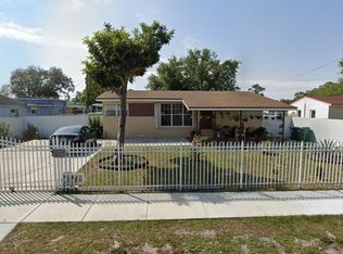 2910 NW 166th St, Miami Gardens, FL 33054