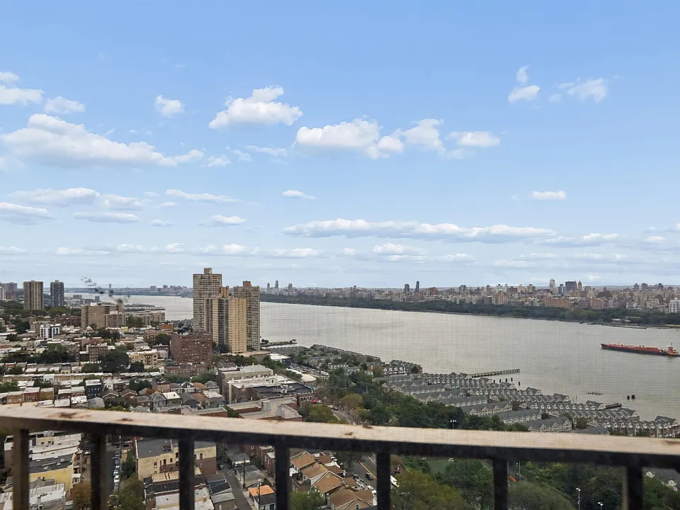 6040 Boulevard East #29N