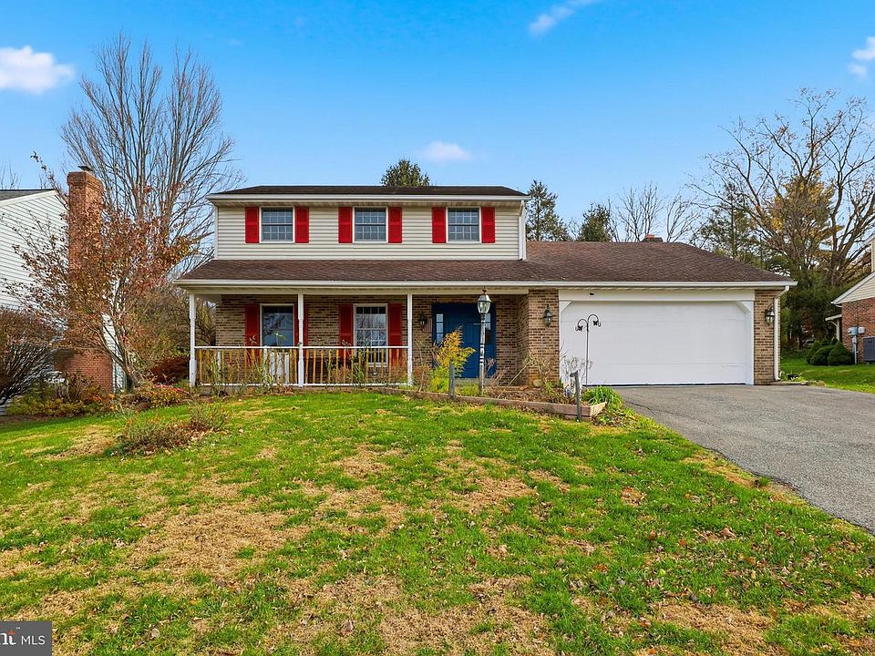 1st image of 647 Candlewyck Rd