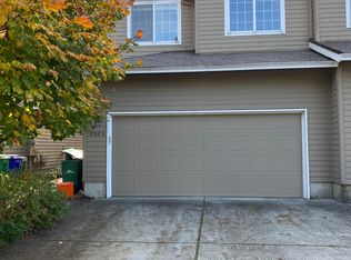 17023 SE Valley View Rd, Portland, OR 97267