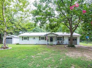 102 Indianola Rd, Chandler, TX 75758