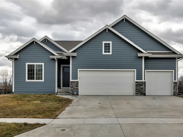1001 Lost Lake Dr, Polk City, IA 50226