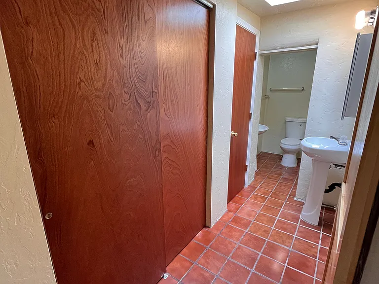 3130 W Rock Hill Rd #39 — Photo 5