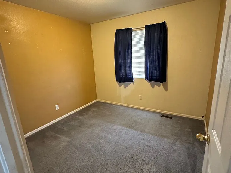 2702 Hawk Dr — Photo 7