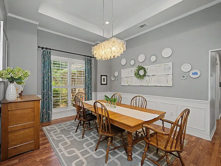 1626 Oakmont Cir — Photo 12