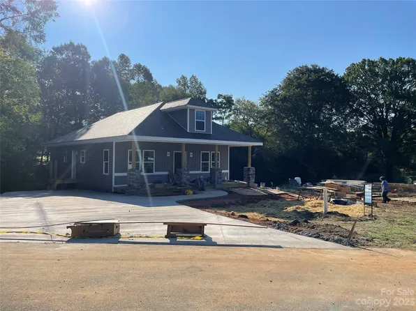 506 Rhyne Cir, Gastonia, NC 28054