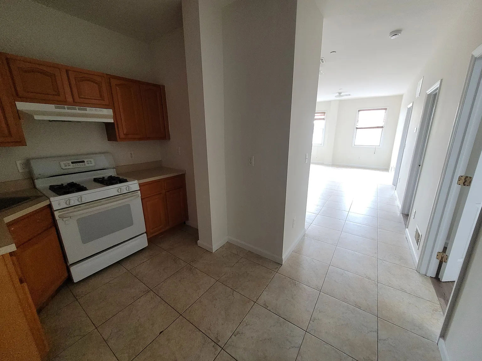 2 bed, $2,400 — Photo 2