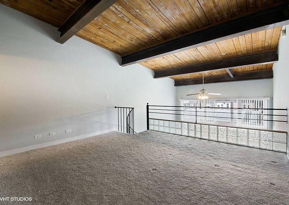 2nd image of 925 Green Bay Rd APT 11