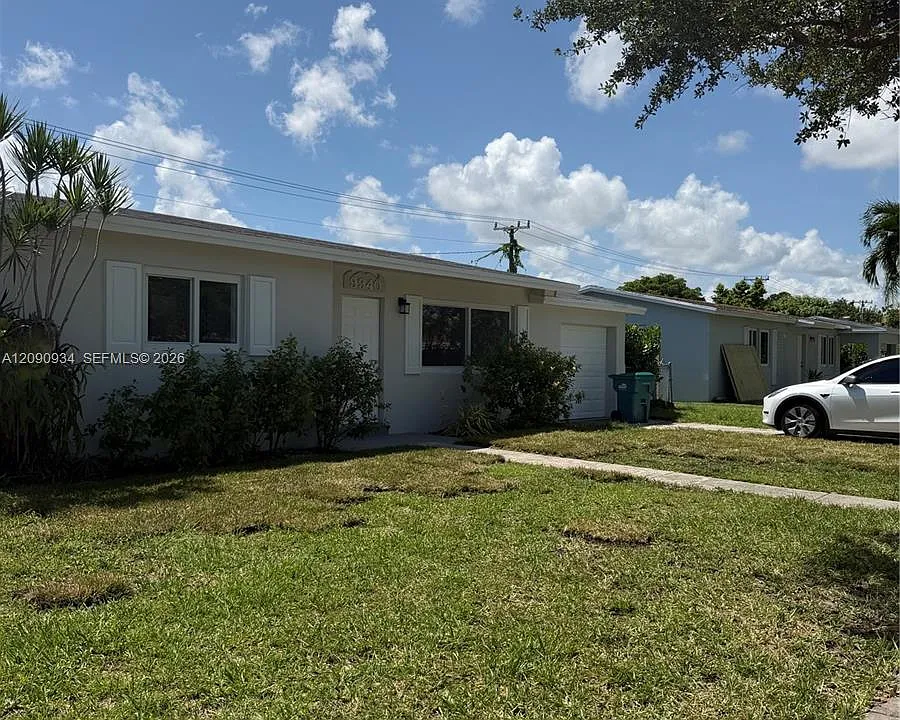 9940 SW 212th St