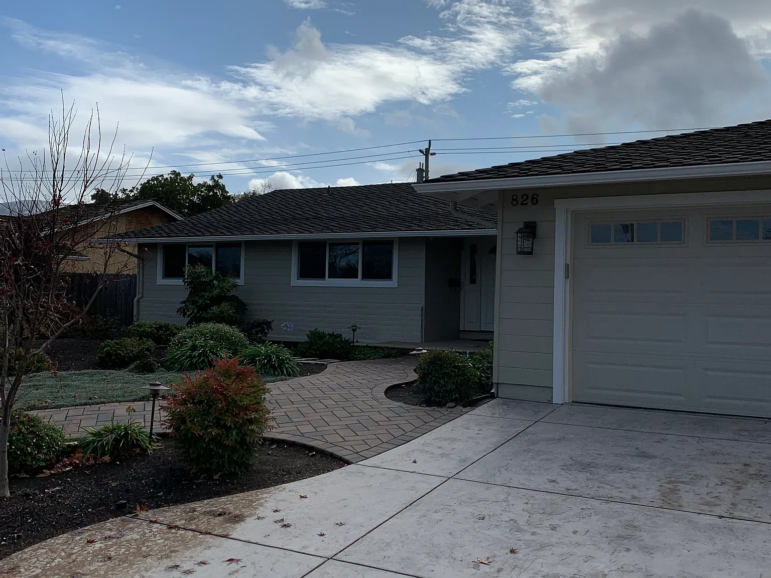 4 bed, 1968 sqft, $6,098 — Photo 2