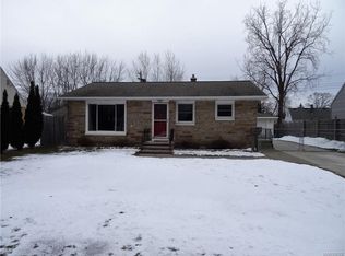 46 Middlesex Rd, Depew, NY 14043