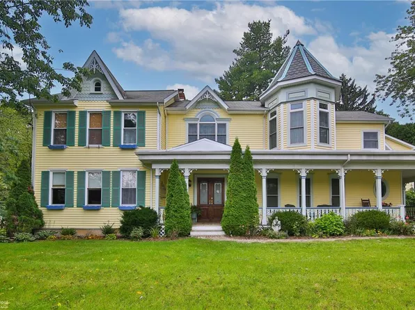 475 English Rd, Bath, PA 18014