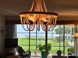 725 Manatee Ave, Holmes Beach, FL 34217