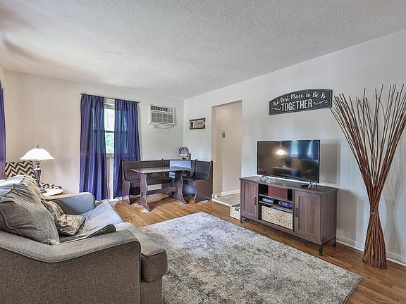 5th image of 7482 Gracely Dr