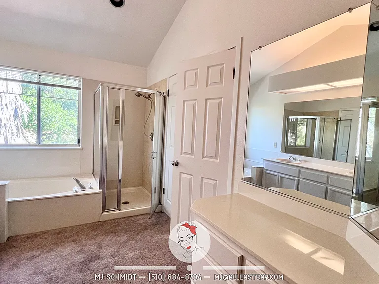 303 Sutton Cir — Photo 25