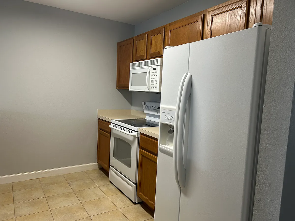Building Photo - 505 Sullivan St NW #A