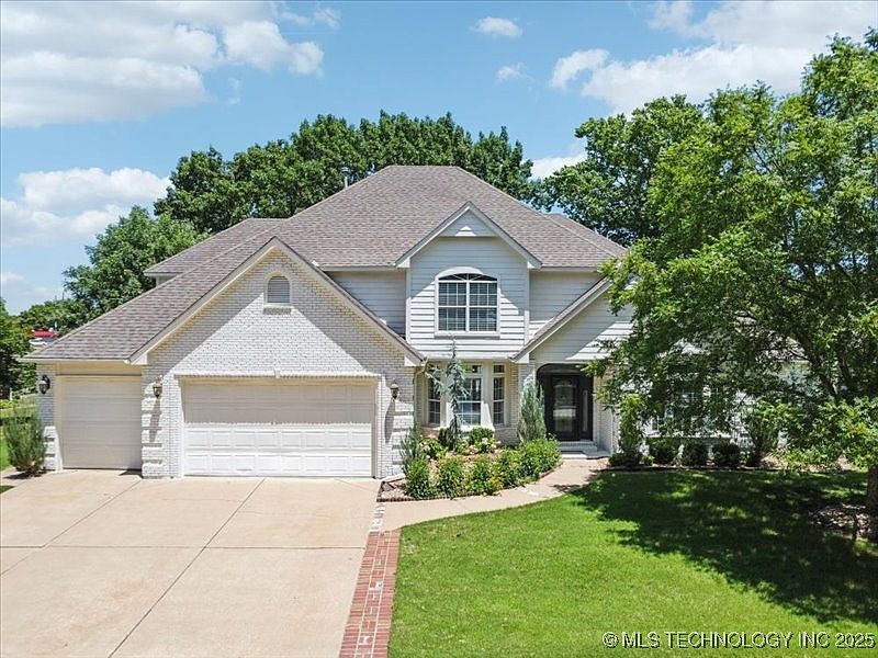 408 W Fairway Ct S