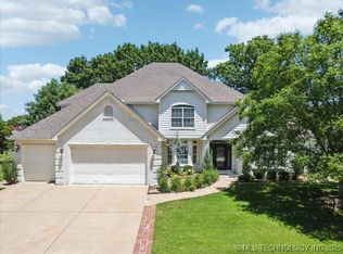 408 W Fairway Ct S, Broken Arrow, OK 74011