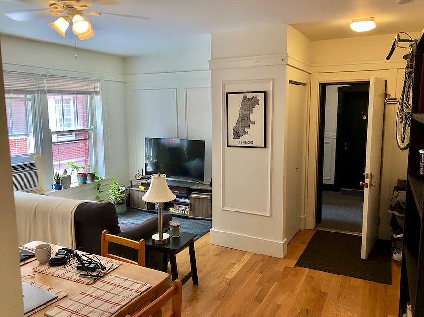 1st image of 4520 N Malden St #107