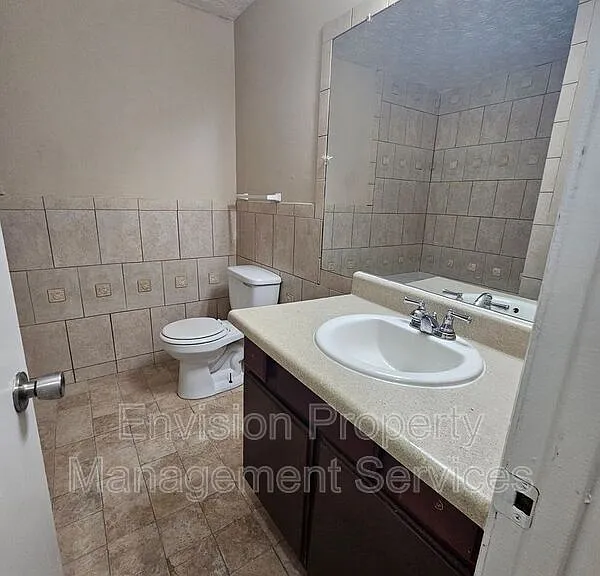 74 Clay St #76 — Photo 11
