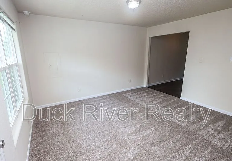 1109A E End St — Photo 10