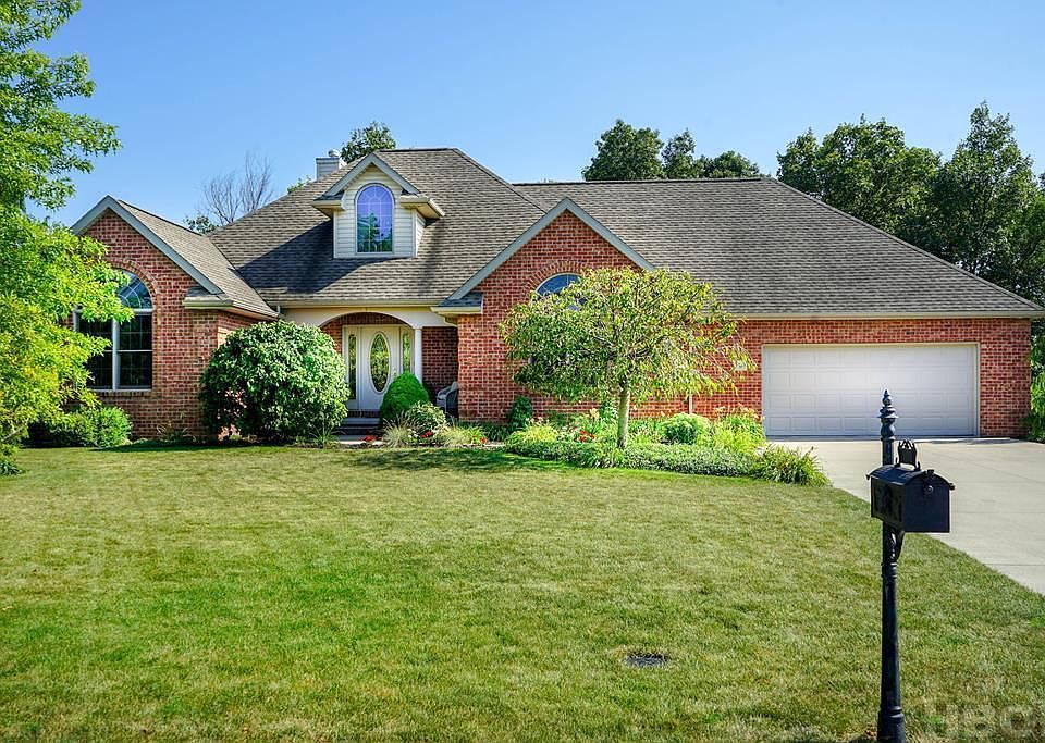 1st image of 1911 Lakeland Dr