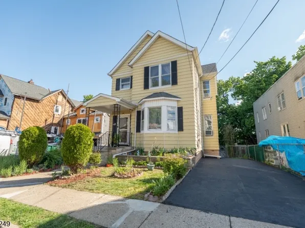 68 Richard St, Passaic City, NJ 07055