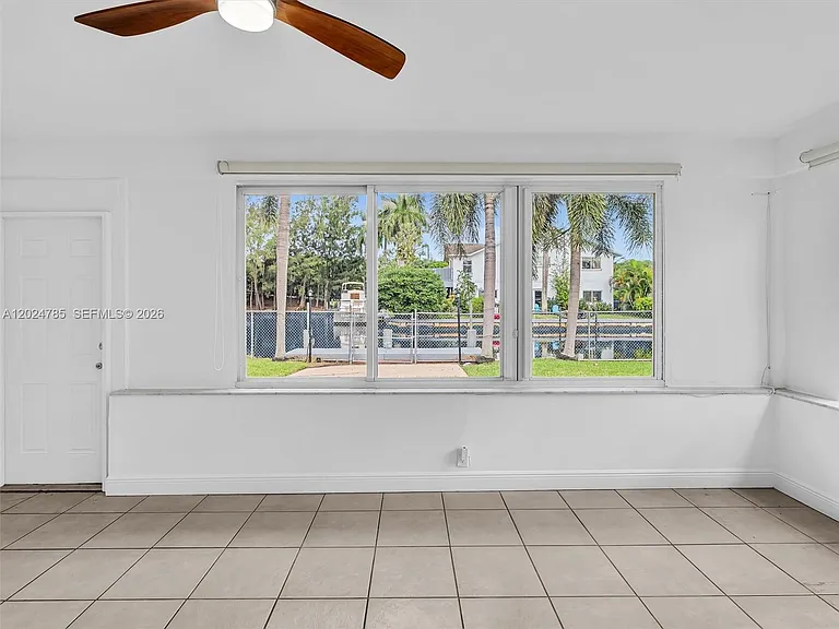 4500 SW 42nd Ter — Photo 45