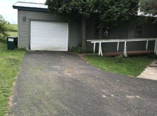 W2975 Langdell Rd, Eau Claire, WI 54701