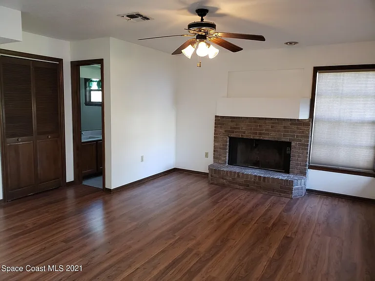 2575 Palm Lake Dr — Photo 11