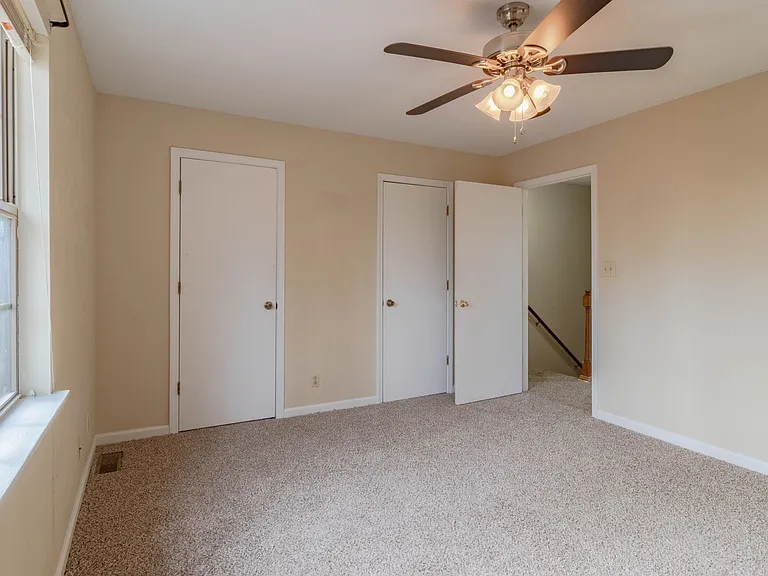 Martha Ln - 481 — Photo 8